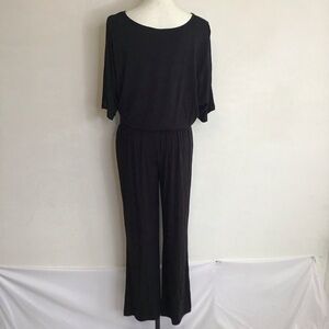 NWT- METAPHOR WOMEN ELEGANT DEEP BLACK SCOOP NECK SHORT SLEEVE PARTY JUMPSUIT M